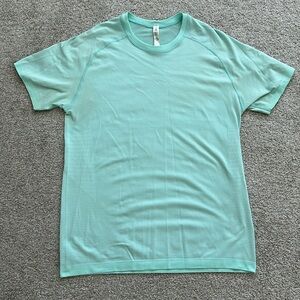 Lululemon Metal Tech Vent Performance Short Sleeve Shirt Mens Size M Light Teal